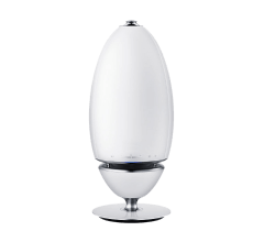 White Solo 2 Wireless Headphones - Image 3